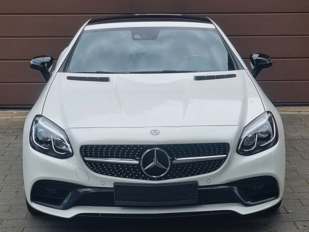 Mercedes-Benz SLC 300