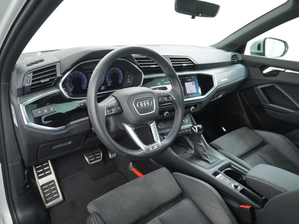 Audi Q3 Sportback 35 TFSI S Edition 1e besitzer panor