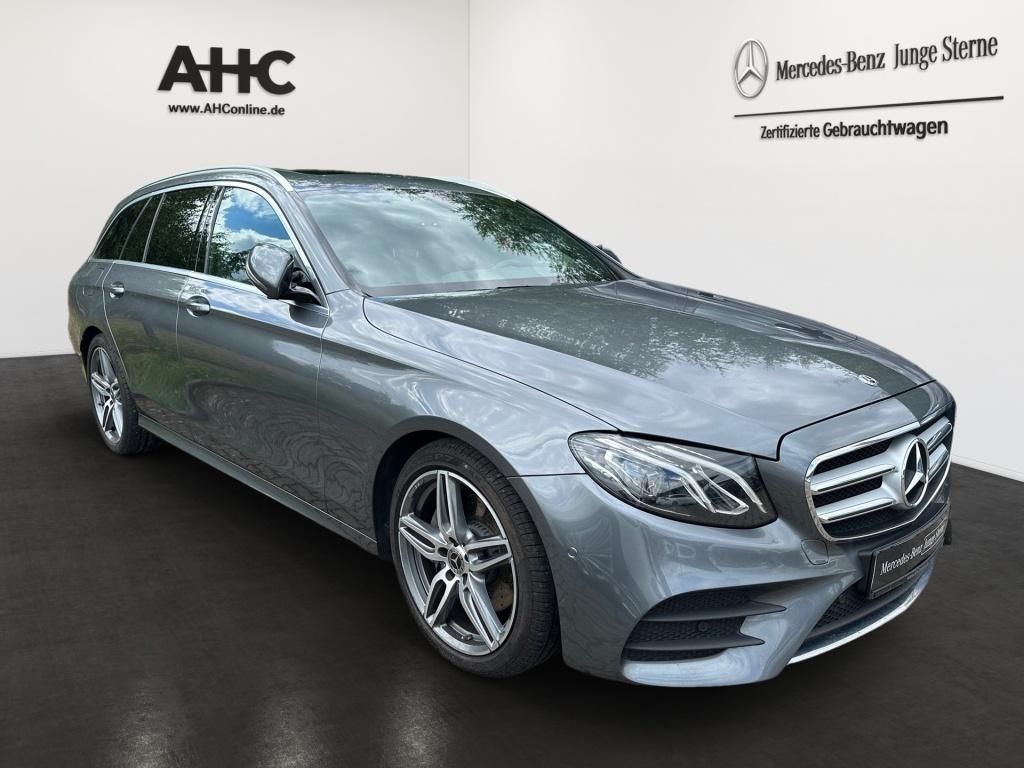Fahrzeugabbildung Mercedes-Benz E300 dT AMG AHK Totwi. Ambie. LED SHZ Schiebe.