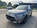 Mitsubishi Outlander ClearTec Intense 4WD*KLIMA*7SITZER*KAM - Mitsubishi Outlander Intense mit Diesel-Antrieb