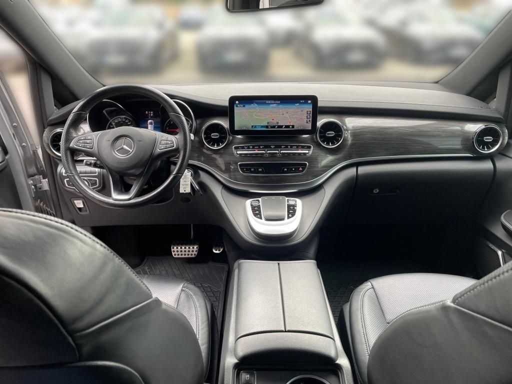 Fahrzeugabbildung Mercedes-Benz V 300 d EAV/L 4x4 AMG-LINE Luxussitze, STHZ, AHK