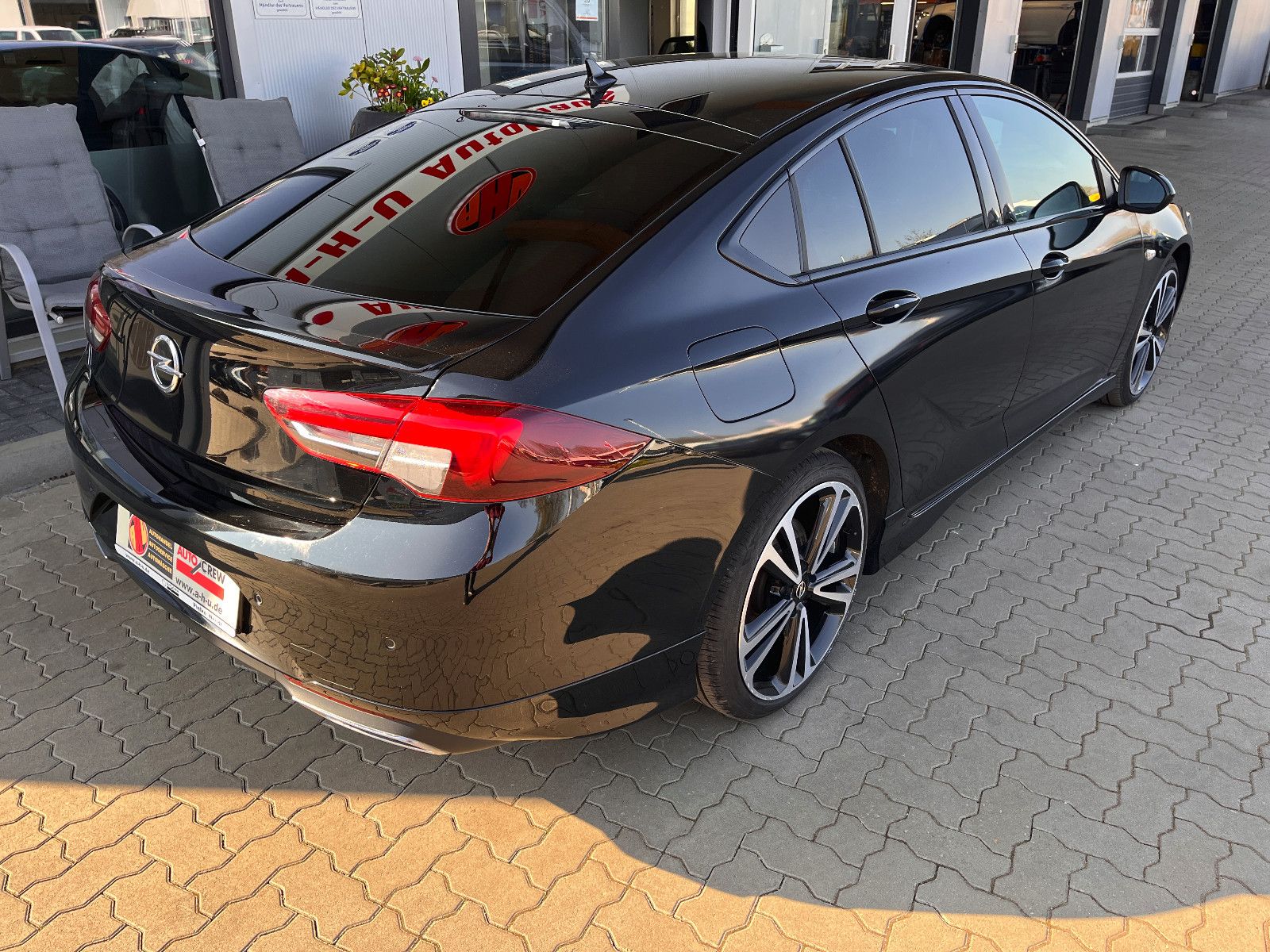 Fahrzeugabbildung Opel Insignia B Grand Sport Ultimate 2.0 Turbo Autom.
