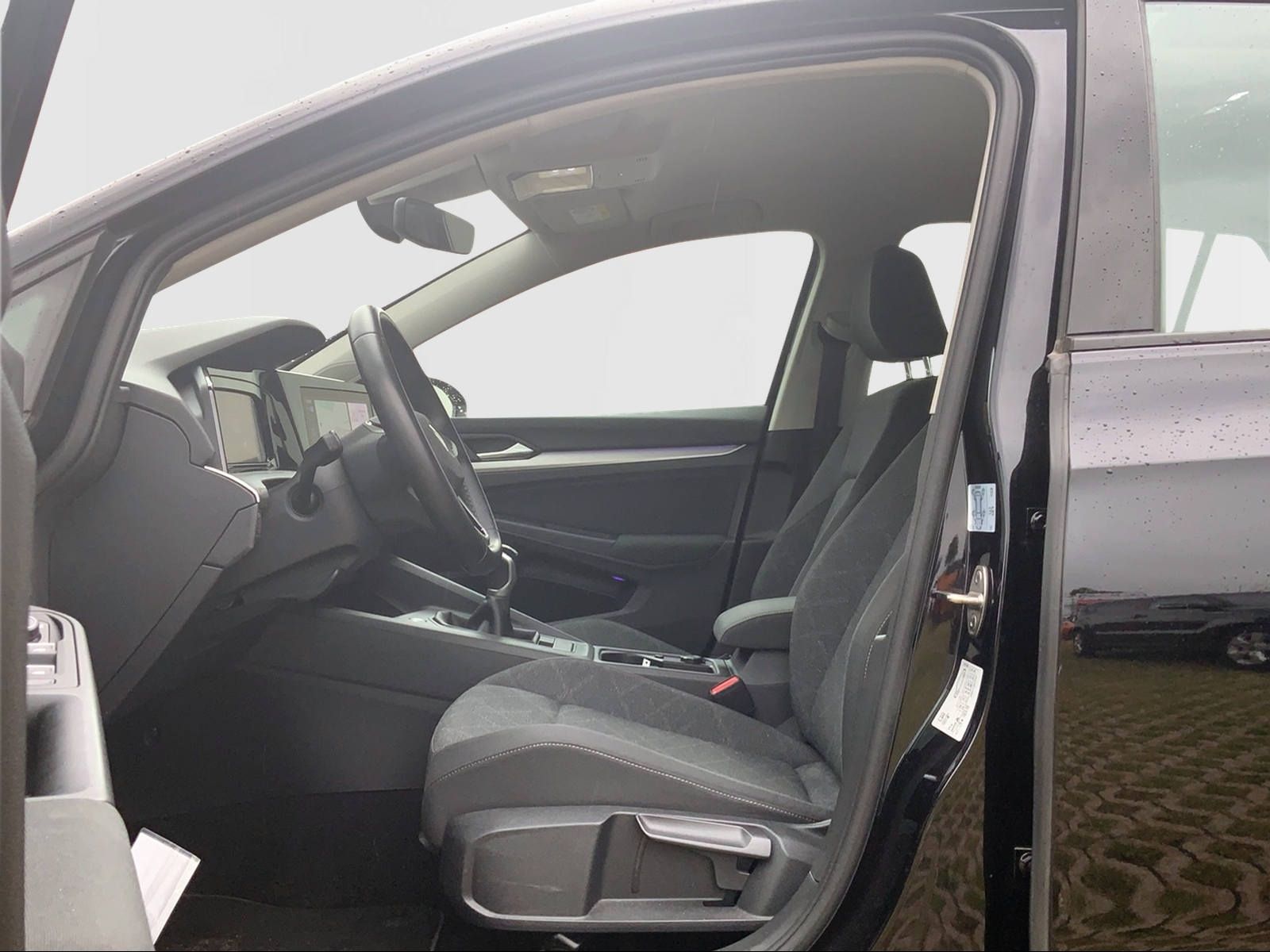 Golf VIII 1.5 TSI Life NAV,SHZ,LED,KEYLESS.