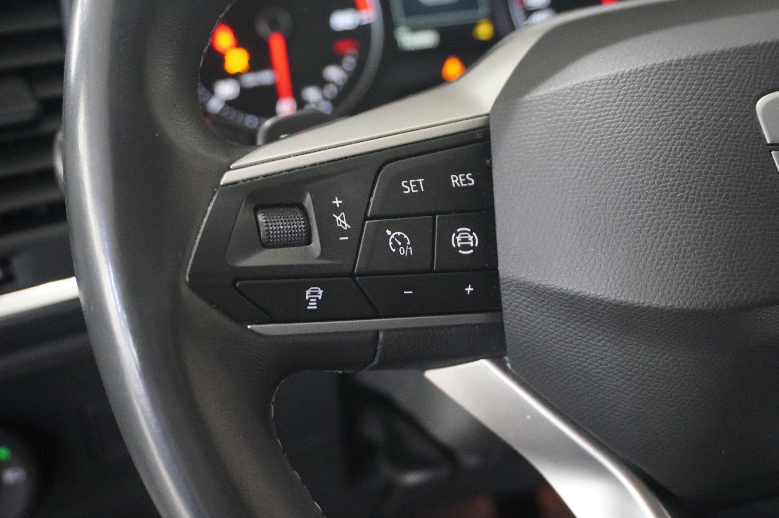 Fahrzeugabbildung SEAT Ateca 2.0 TDI 4DRIVE STYLE NAVI/LED/SH/SPORT/AHK