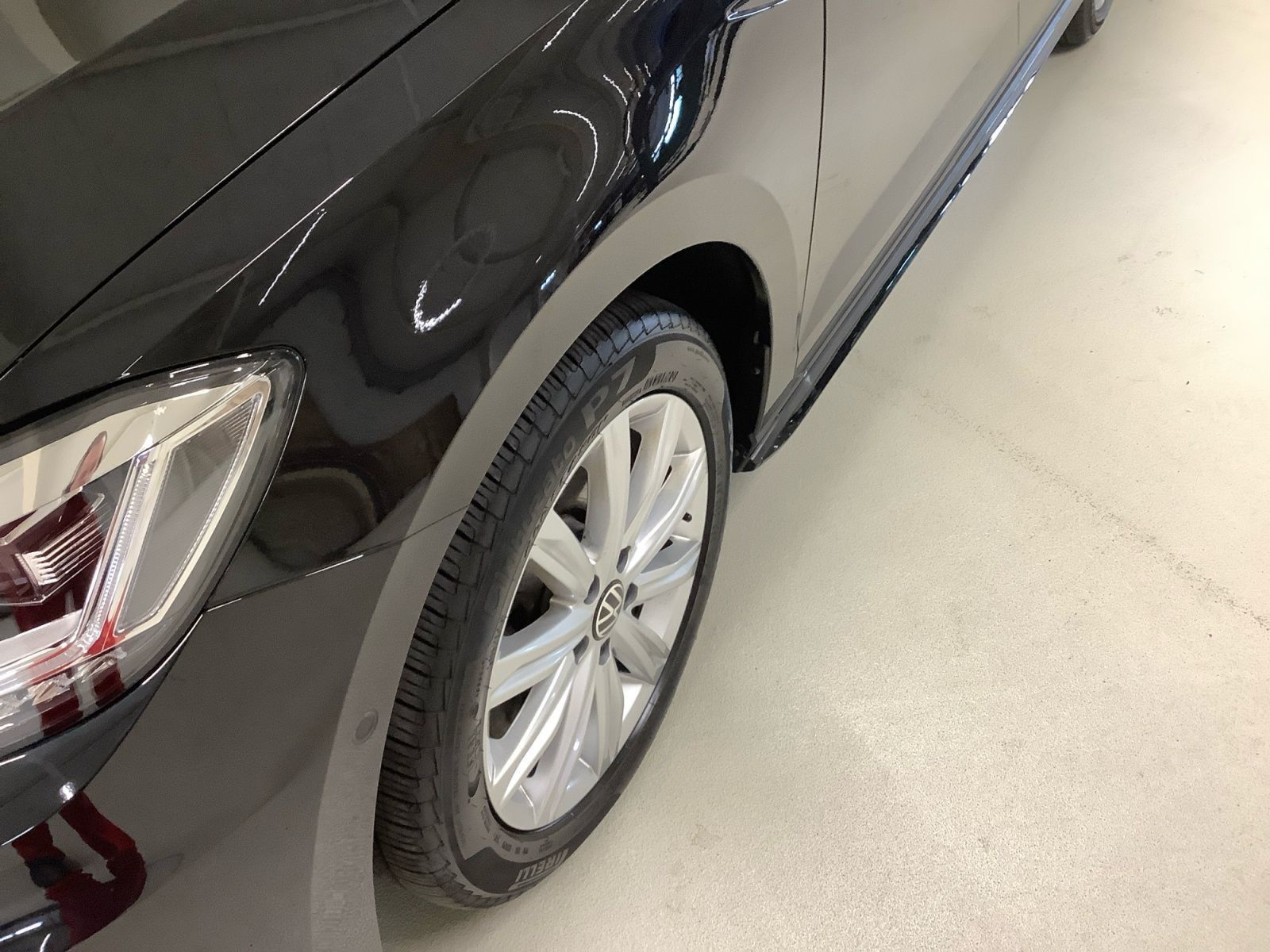Touran Comfortline R-Line Black Style 1,5 TSI 11