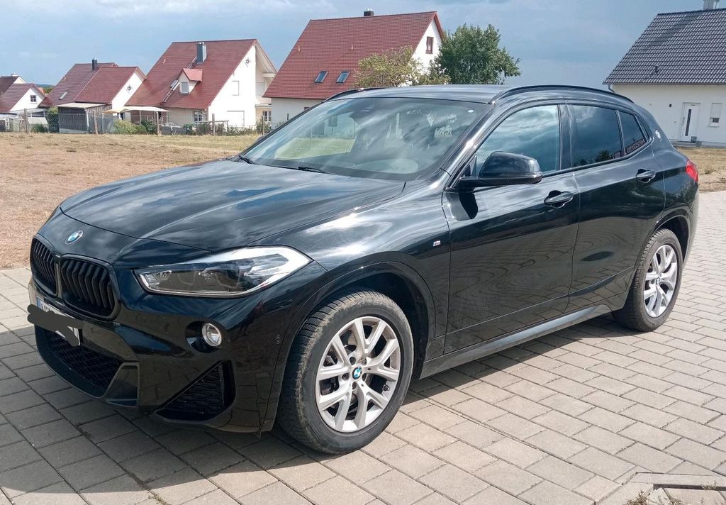Image of BMW X2