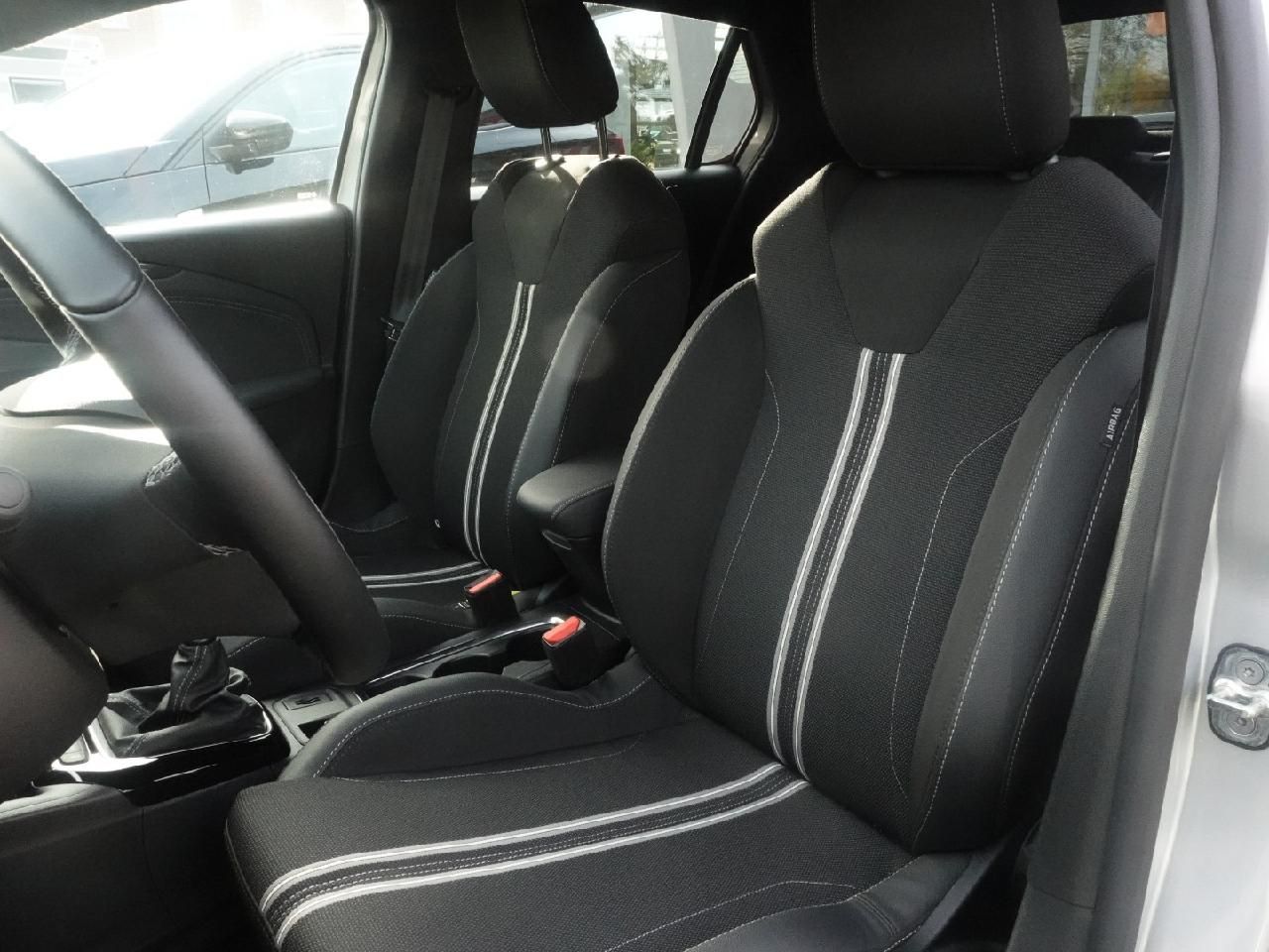 Fahrzeugabbildung Opel Corsa F 1,2 GS Line