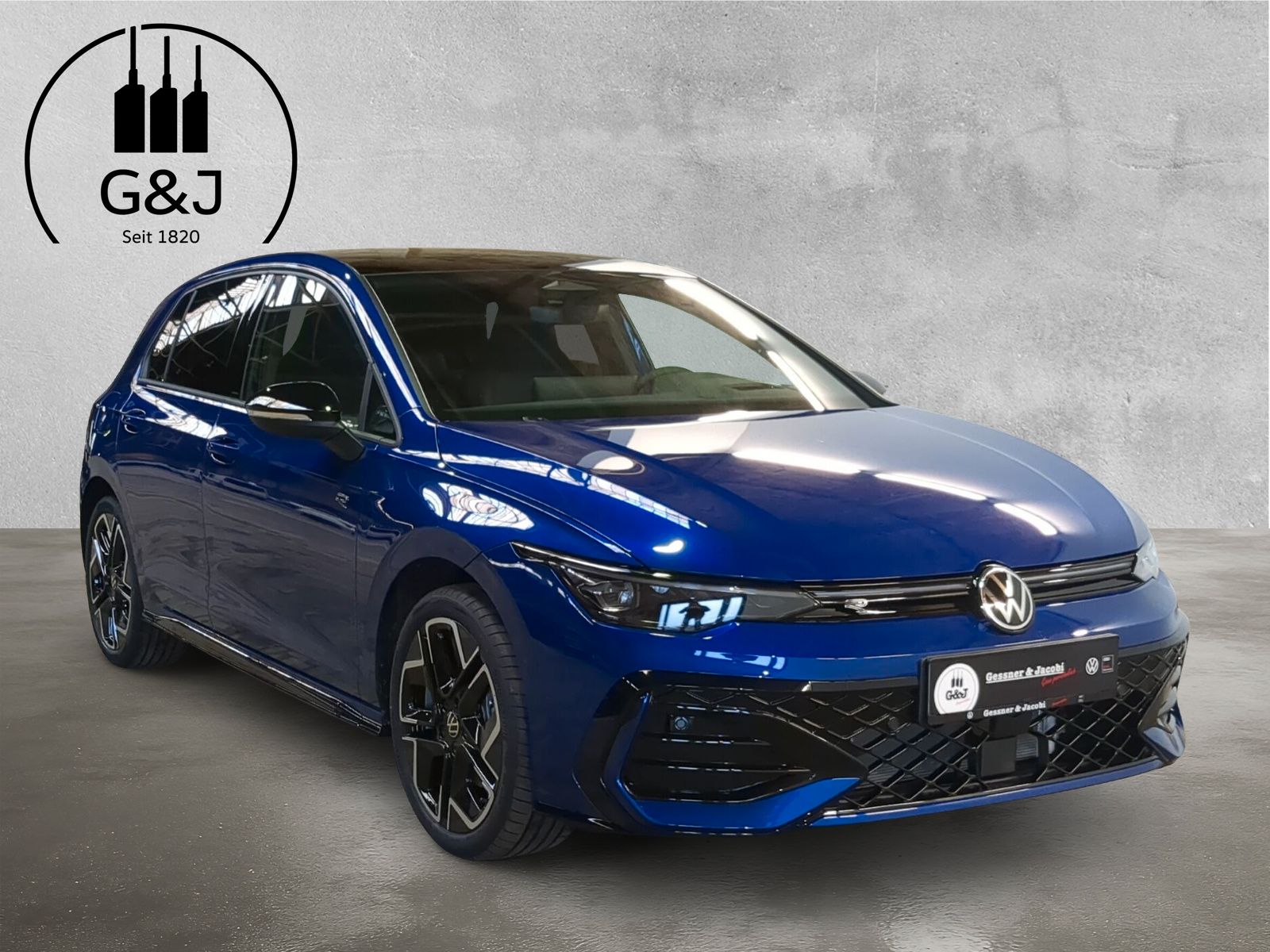 Fahrzeugabbildung Volkswagen Golf R-Line 1,5 eTSI 110kW 7-Gang DSG AHK