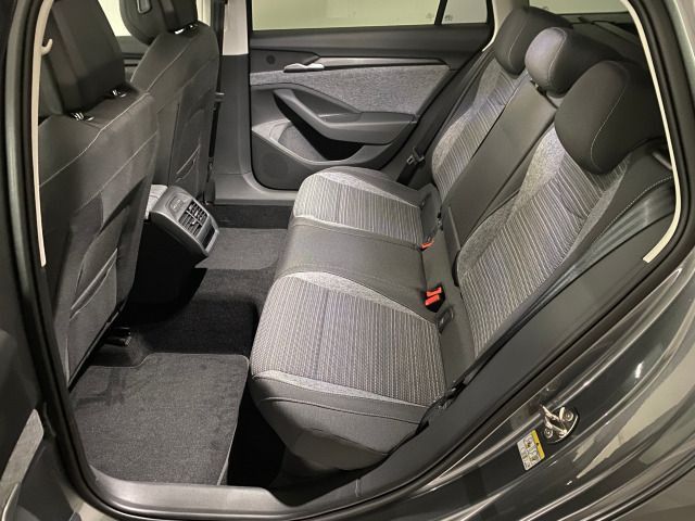 Superb Combi Selection 2.0 TDI DSG AHK+NAVI
