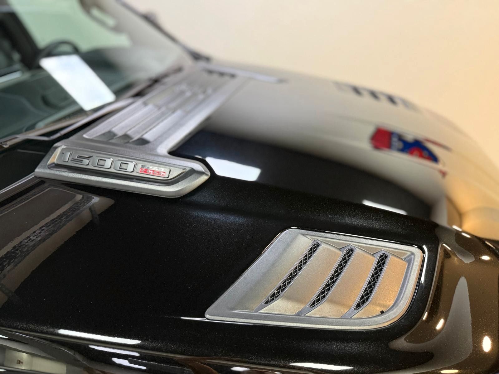 Fahrzeugabbildung Dodge LIMITED HURRICANE 3.0L-HO 540 PS - RAMBOX-MWK