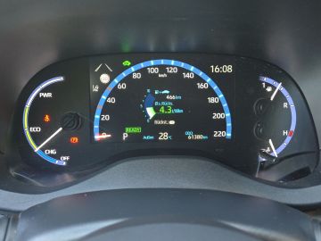 Toyota Yaris Cross - 12