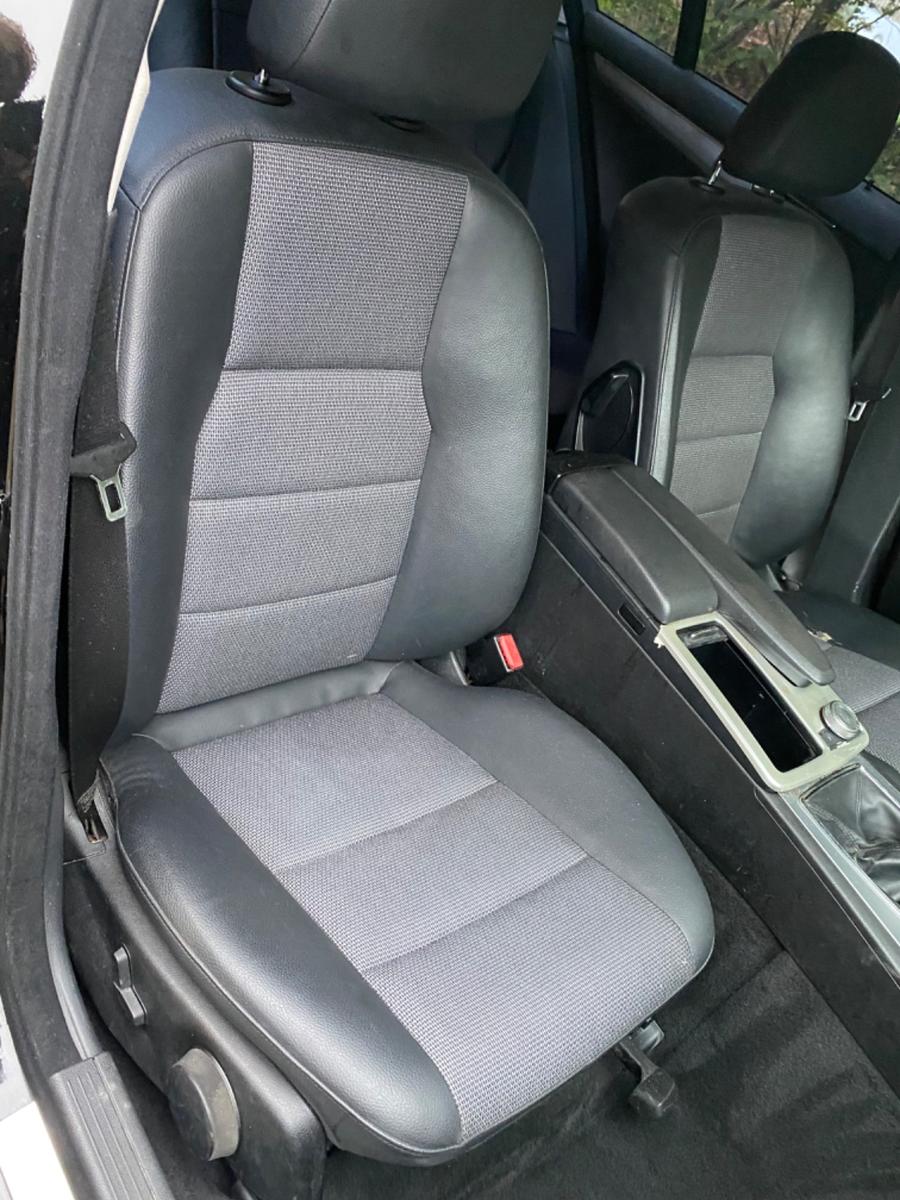 Mercedes-Benz C200 2013 — photo 21