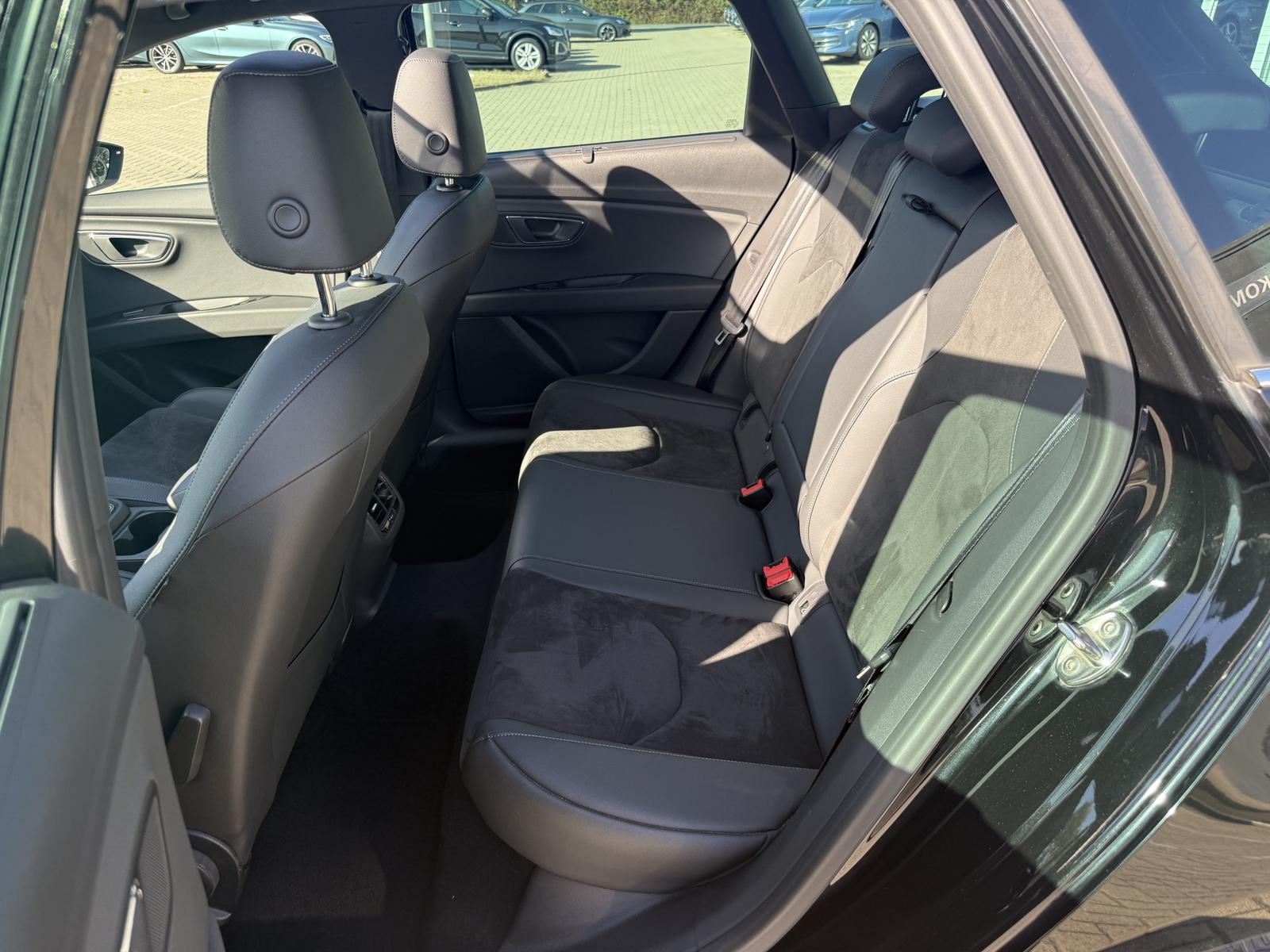 SEAT Leon Xcellencen,Virtual,Pano,R-Kamera,AHK,Beats, миниатюра 22