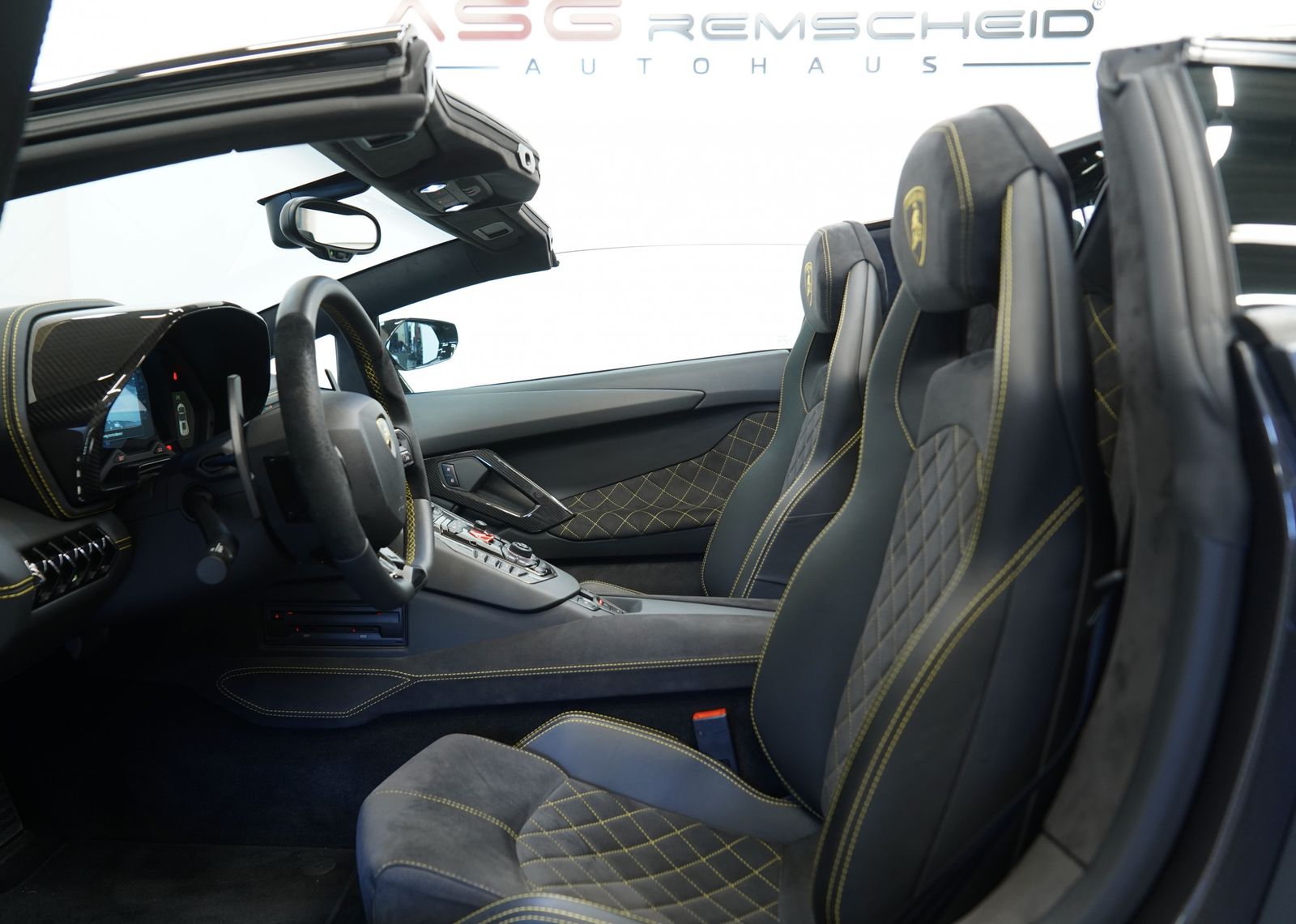 Lamborghini Aventador