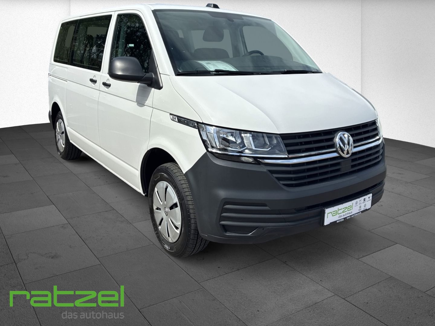 Fahrzeugabbildung Volkswagen T6.1 Caravelle KR 2.0 TDI 110KW DSG Navi Kamera