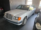 Mercedes-Benz Mercedes 300 TD Turbo S124 - Mercedes-Benz S-Class: Kombi