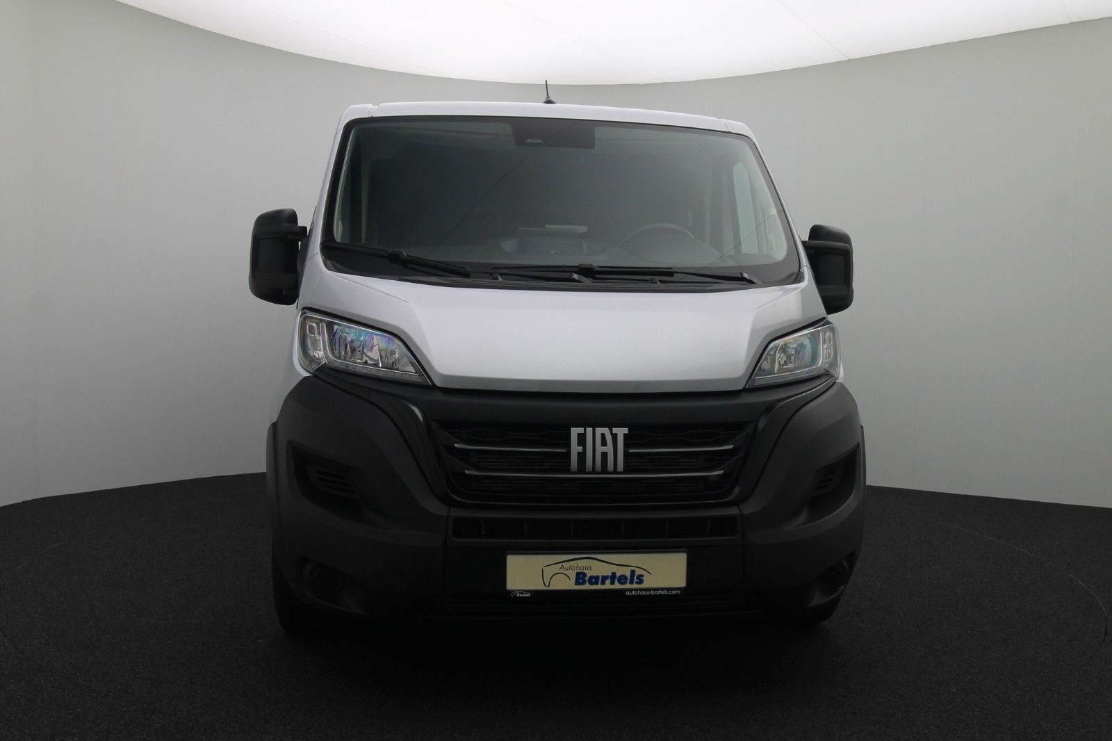 Fahrzeugabbildung Fiat Ducato 30 L1H1 2.2 Panorama - Komfort-Fahrersitz