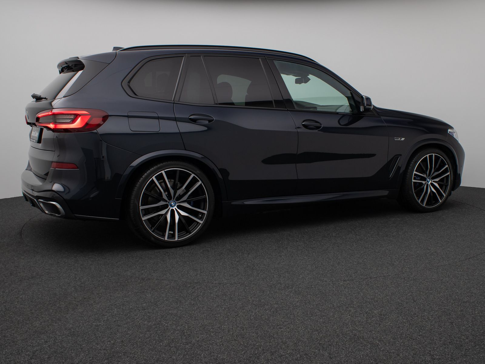 Fahrzeugabbildung BMW X5 xD45e M Sport Laser 360° HUD DAB HiFi 22Zoll