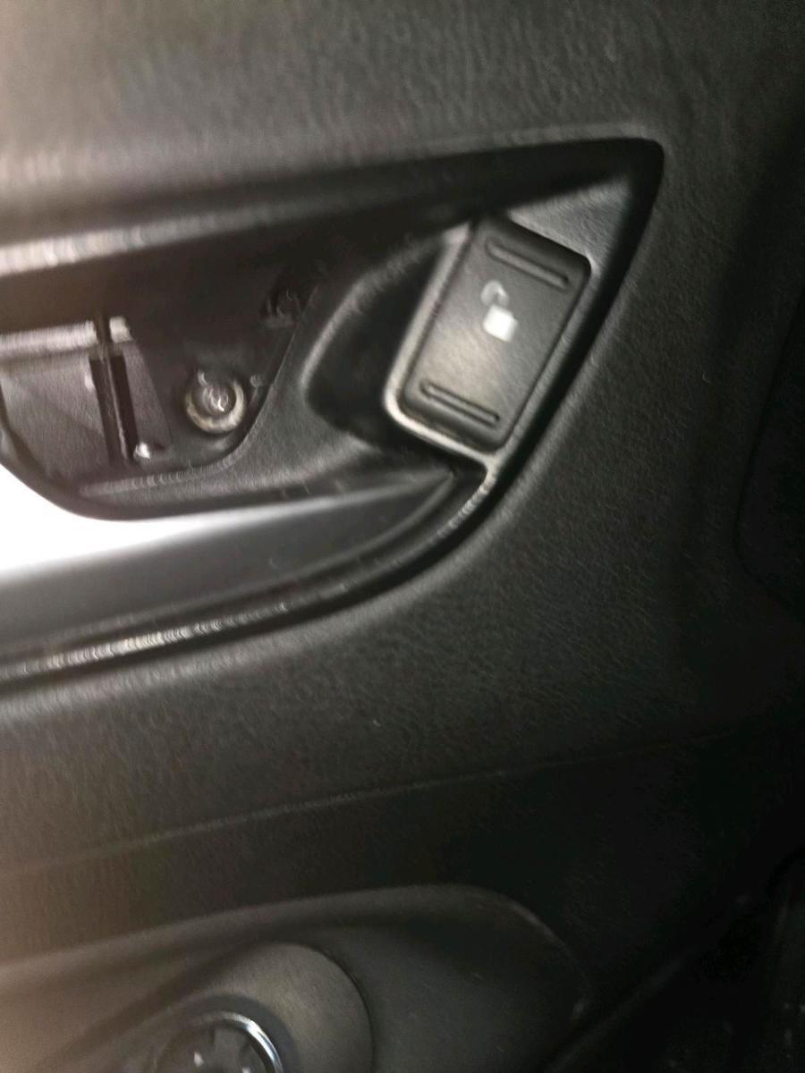 Ford Mondeo 2010 — photo 7