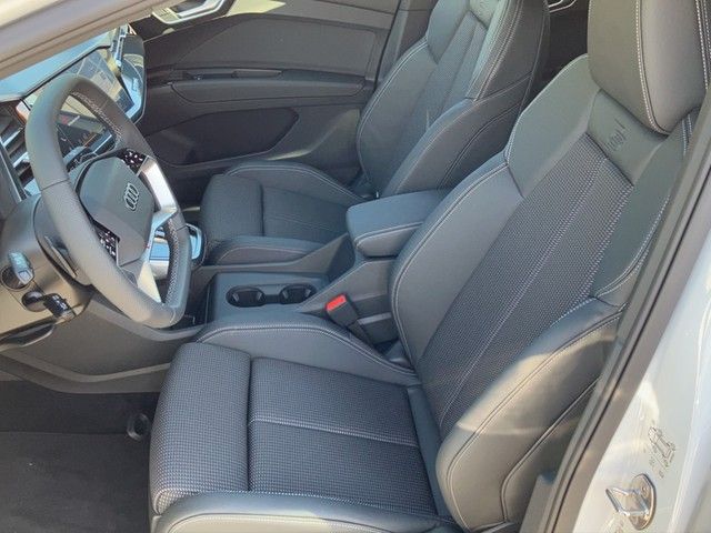 Fahrzeugabbildung Audi Q4 e-tron Sportback 40 e-tron S line, Matrix LED