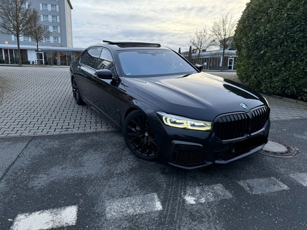Image of BMW 730