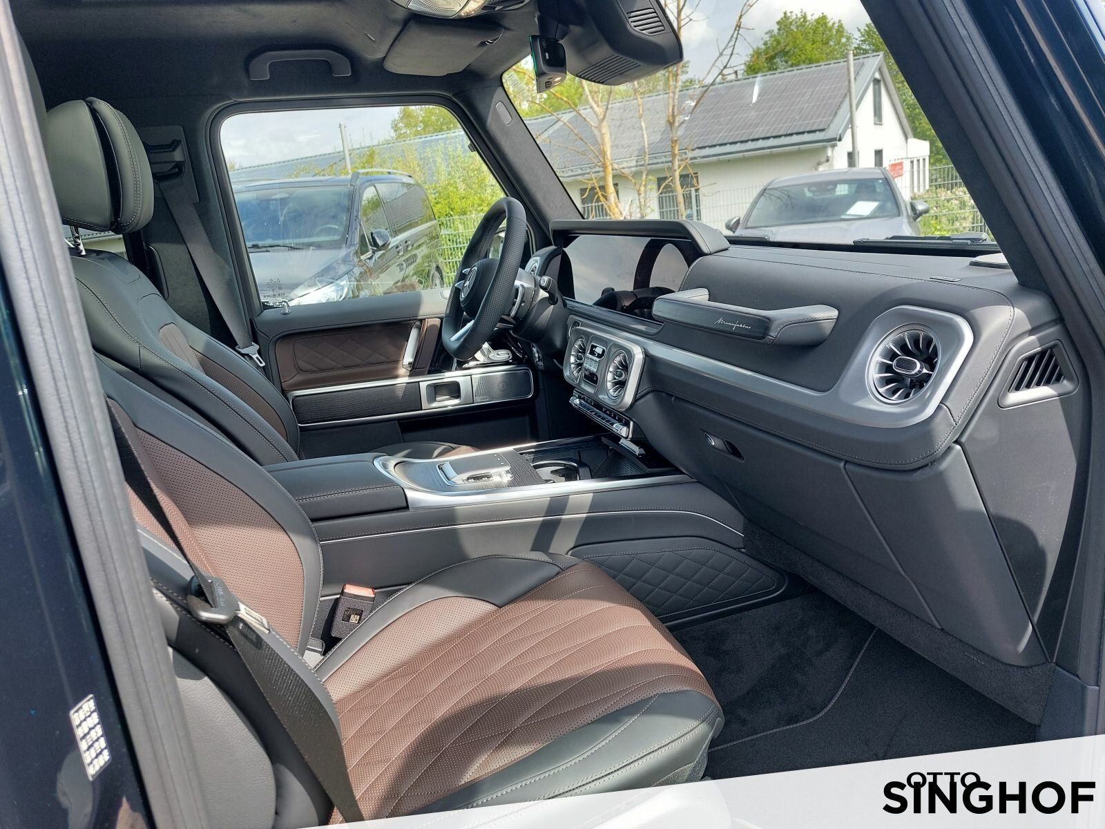 Fahrzeugabbildung Mercedes-Benz G 450 d AMG +Superior+AHK+Night+dyn.LED+360°+