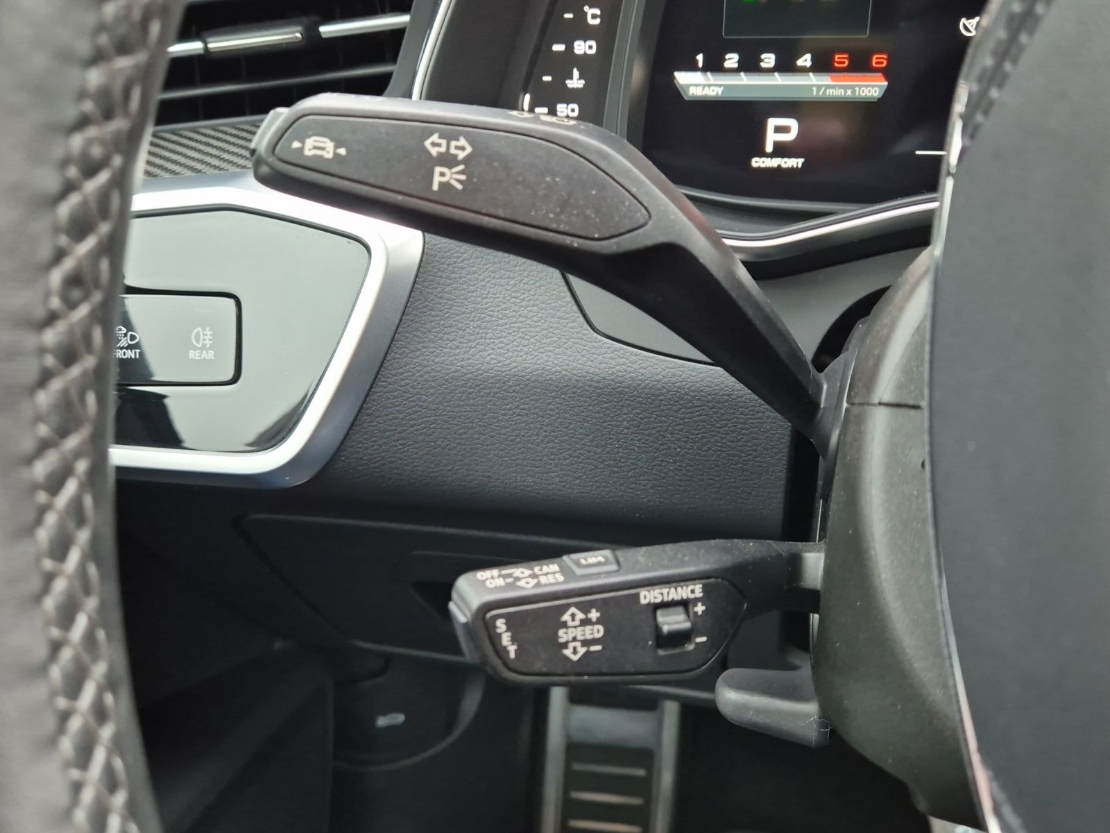 Fahrzeugabbildung Audi S6 Avant TDI quattro HDMatrix Navi Pano B&O AVC