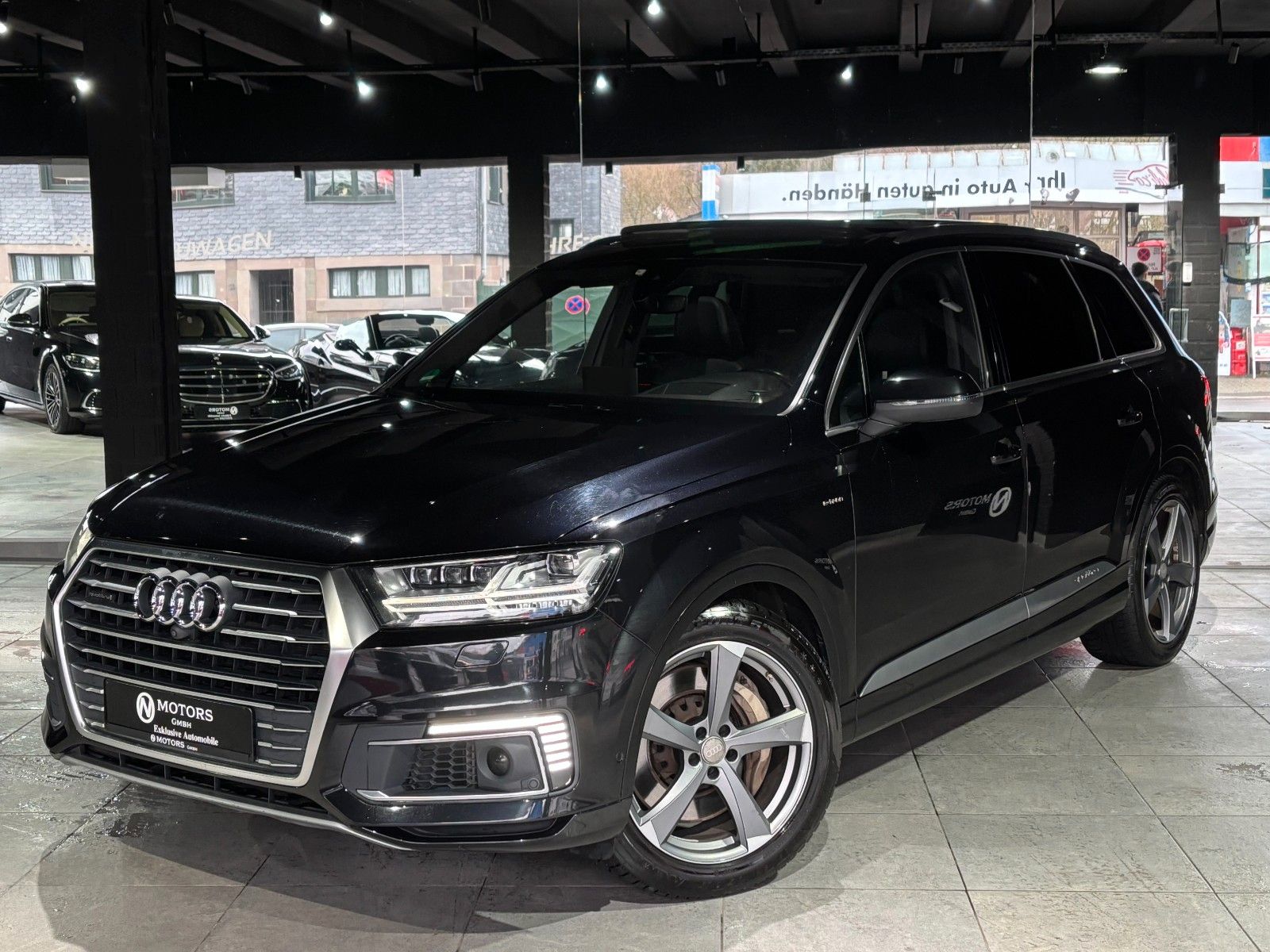 Fahrzeugabbildung Audi Q7 3.0 TDI E-tron *S-Line*B&O-3D*Pano*HUD*360°