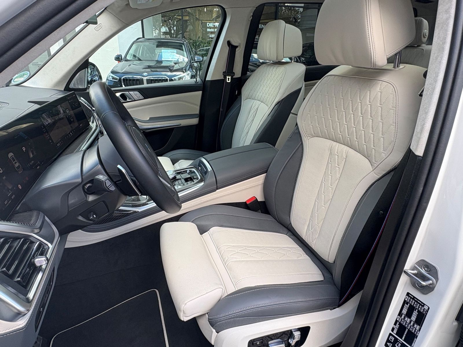 BMW X7 M60 - Bild 7