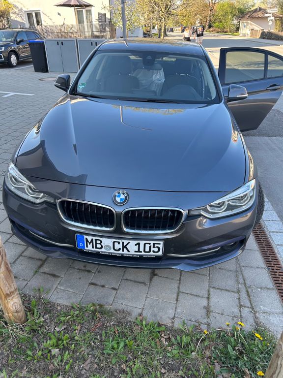 Image of BMW 320