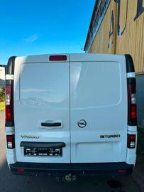 Opel Vivaro - 2