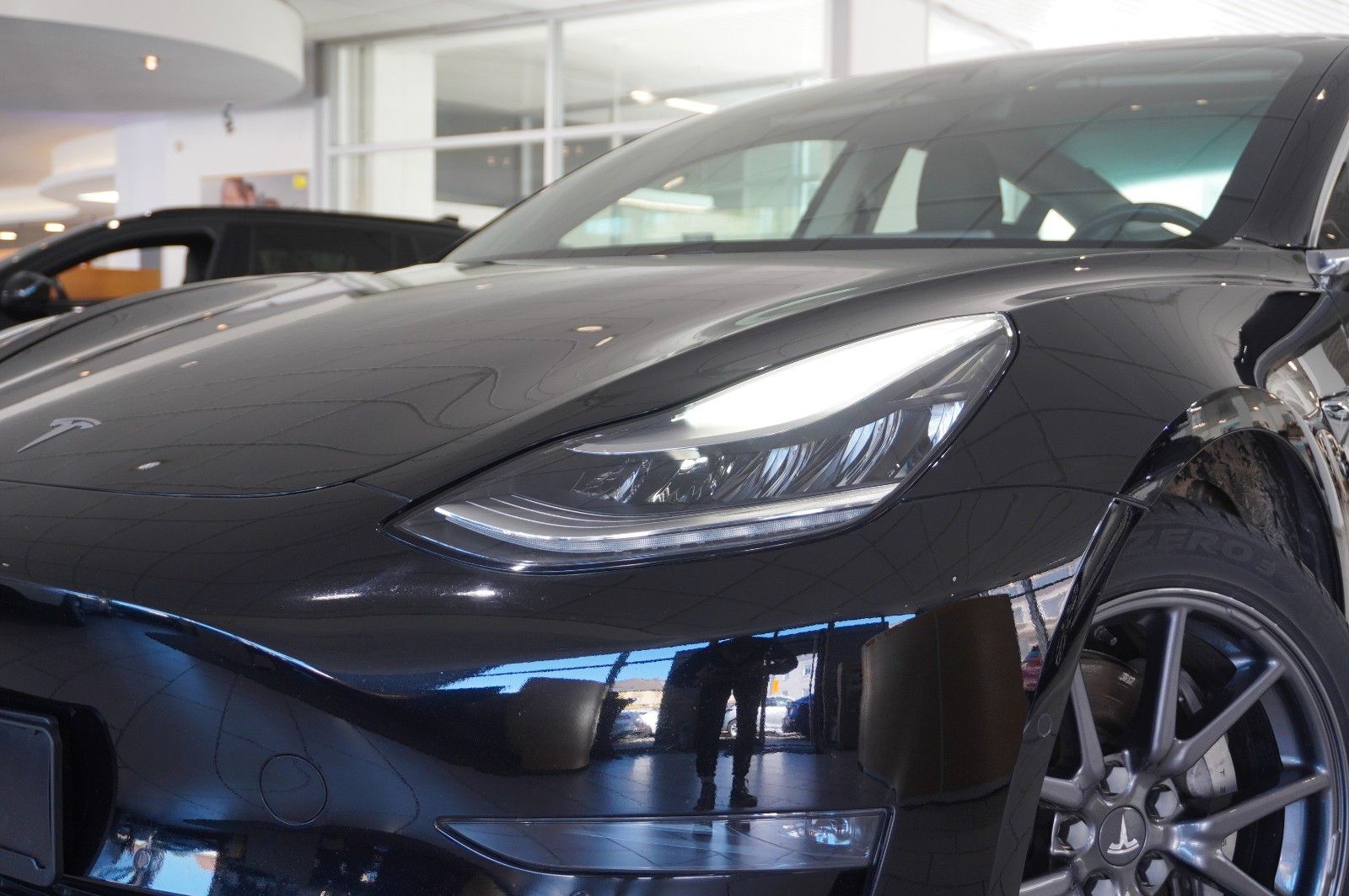 Fahrzeugabbildung Tesla Model 3 LONGRANGE DUAL-MOTOR NAVI/KAMERA/PANO/SH