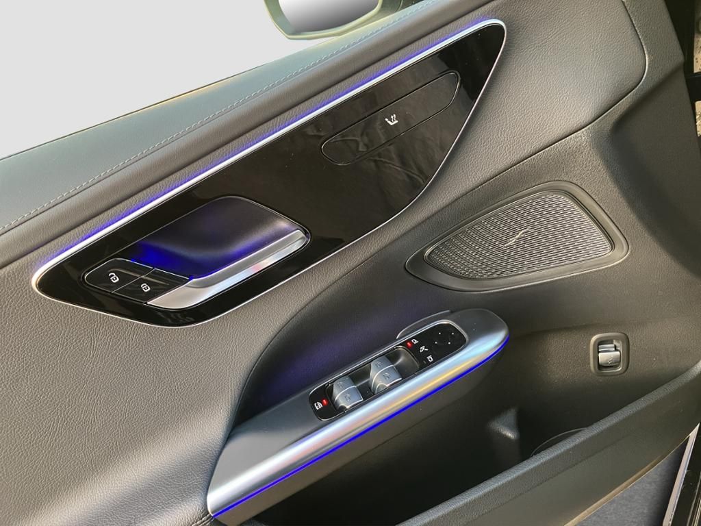 Fahrzeugabbildung Mercedes-Benz C 180 Lim. AMG*NIGHT*AHZV*LED*DISTR*DAB*KAMERA*