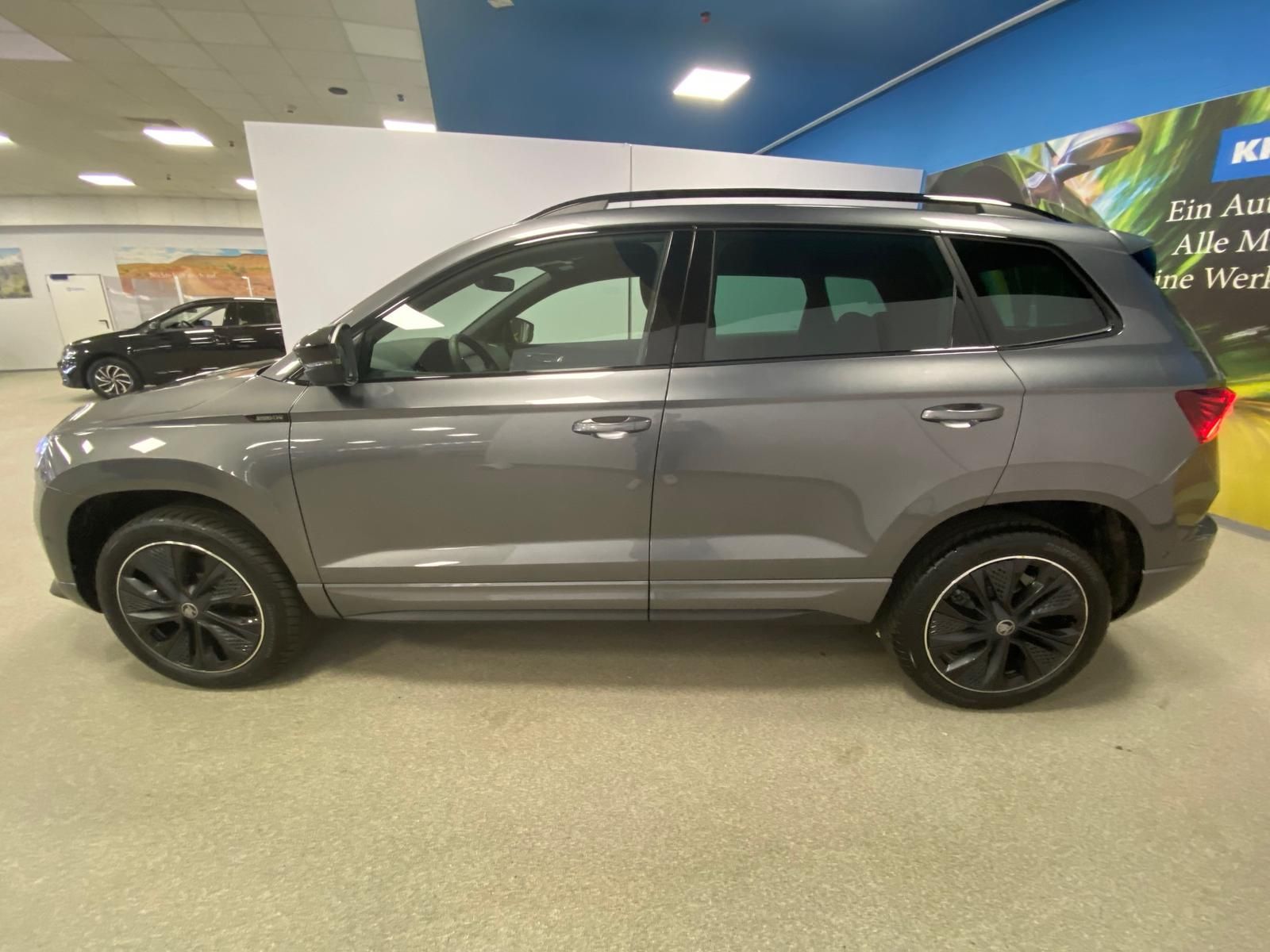 Fahrzeugabbildung SKODA Karoq 1.5 TSI SPORTLINE+5J GA+MATRIX+ACC+360+AHK