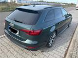 Audi A4 Avant 2.0 TFSI Ultra S-tronic S-Line - Audi A4: Grün, mit Navigationssystem