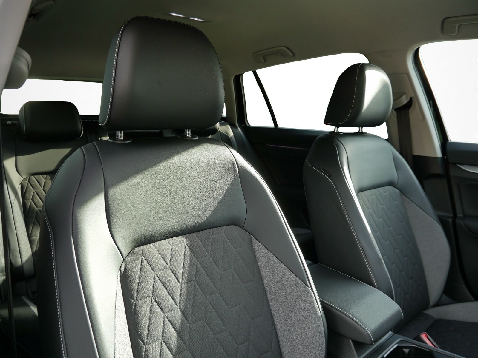Volkswagen Golf - Bild 10