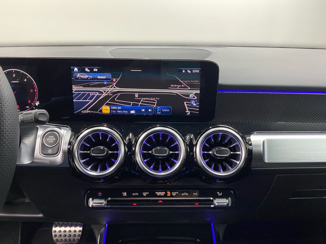 Mercedes-Benz GLB 220 d 4Matic AMG+360°+AHK+HANDS-FREE+DISTR foto 10