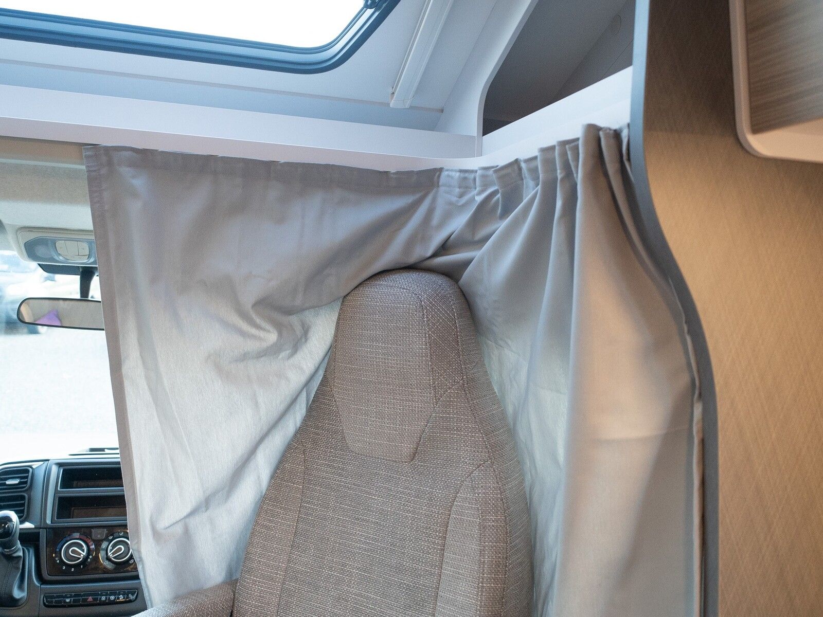 Fahrzeugabbildung Etrusco T-Modell Base 7.4 SBC MJ26*Markise*Pakete