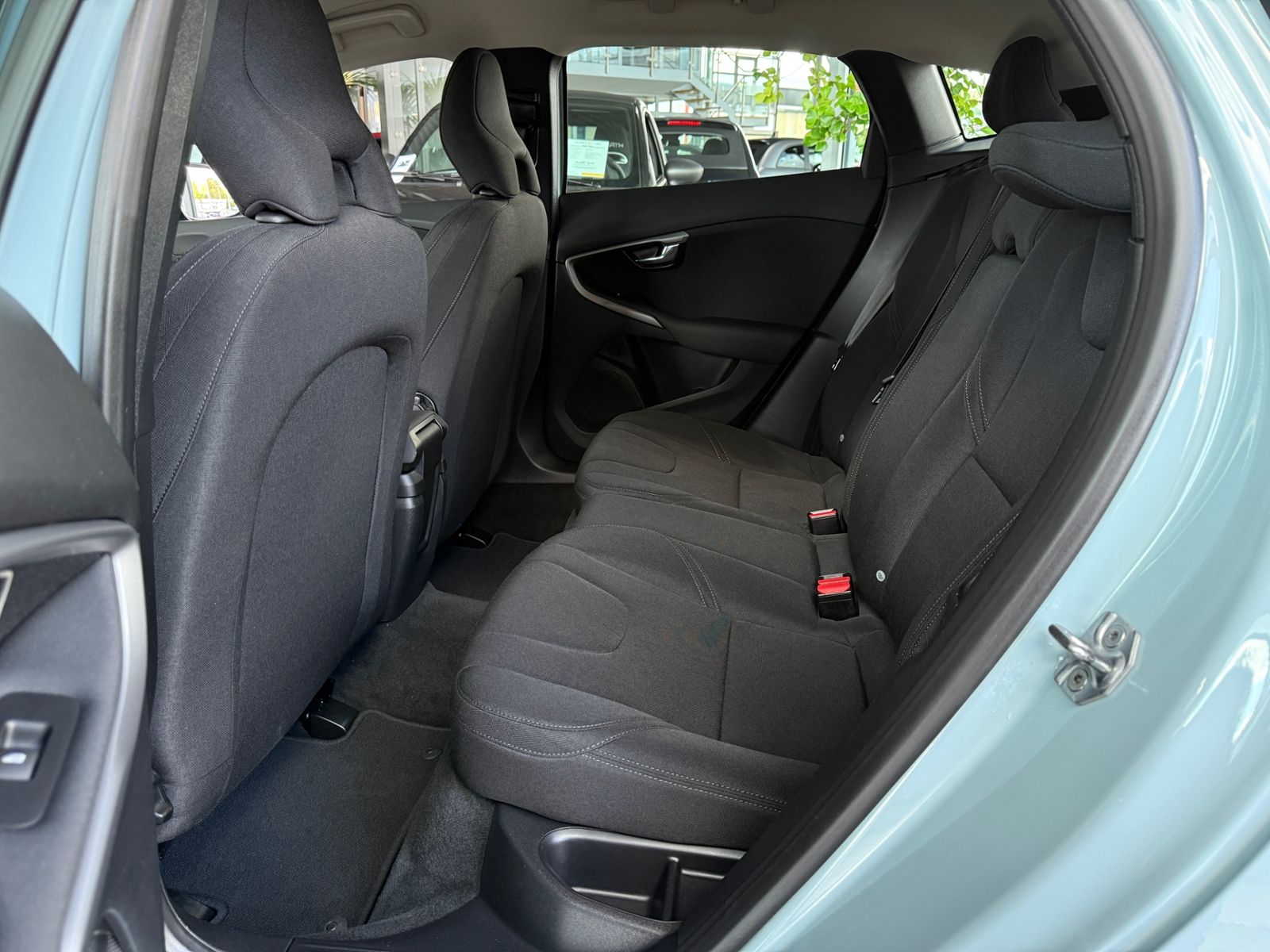 Fahrzeugabbildung Volvo V40 Kinetic SENSUS CONNECT LED SHZ PDC ALU