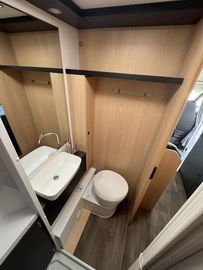 Sunlight A 68 6 Personen Camper 