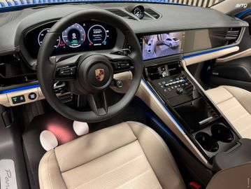 Porsche Panamera - 8