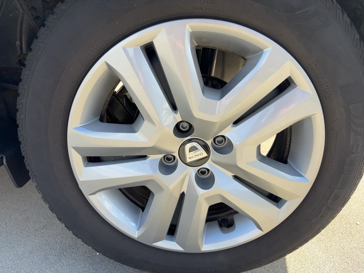 Fahrzeugabbildung Dacia Sandero Stepway Essential TCe 90 Klima