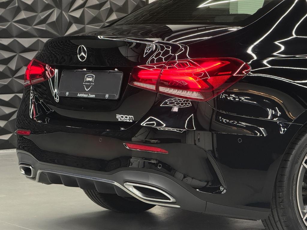 Mercedes-Benz A 180d AMG Limousine, Foto 11 von 50
