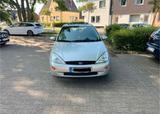 Ford Focus Mk1 Ghia - Ford Focus aus 1999: Ghia