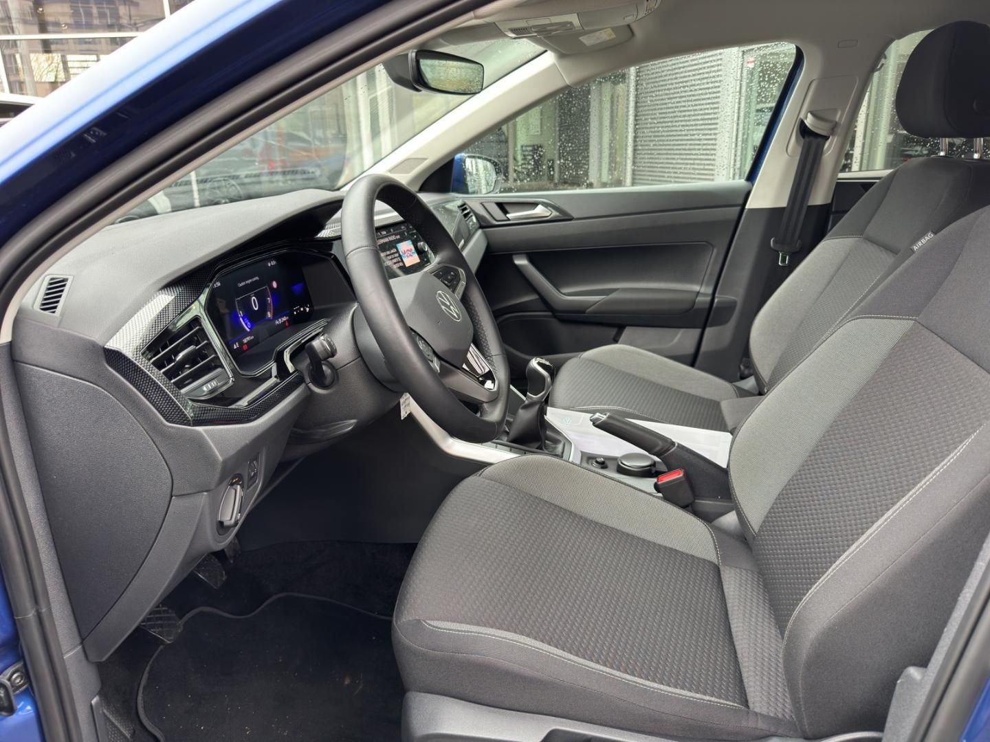Fahrzeugabbildung Volkswagen Polo Life 1,0 l,Navi,Climatronic,SH,GRA,LED,Tele