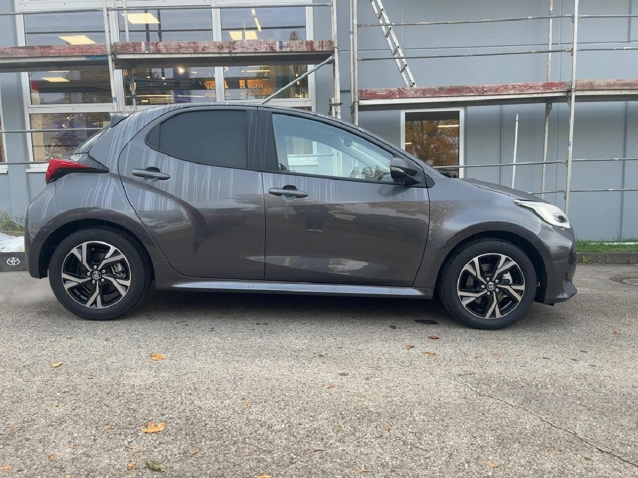 Fahrzeugabbildung Toyota Yaris 1,5 Hybrid Teamplayer *Comfort-Paket