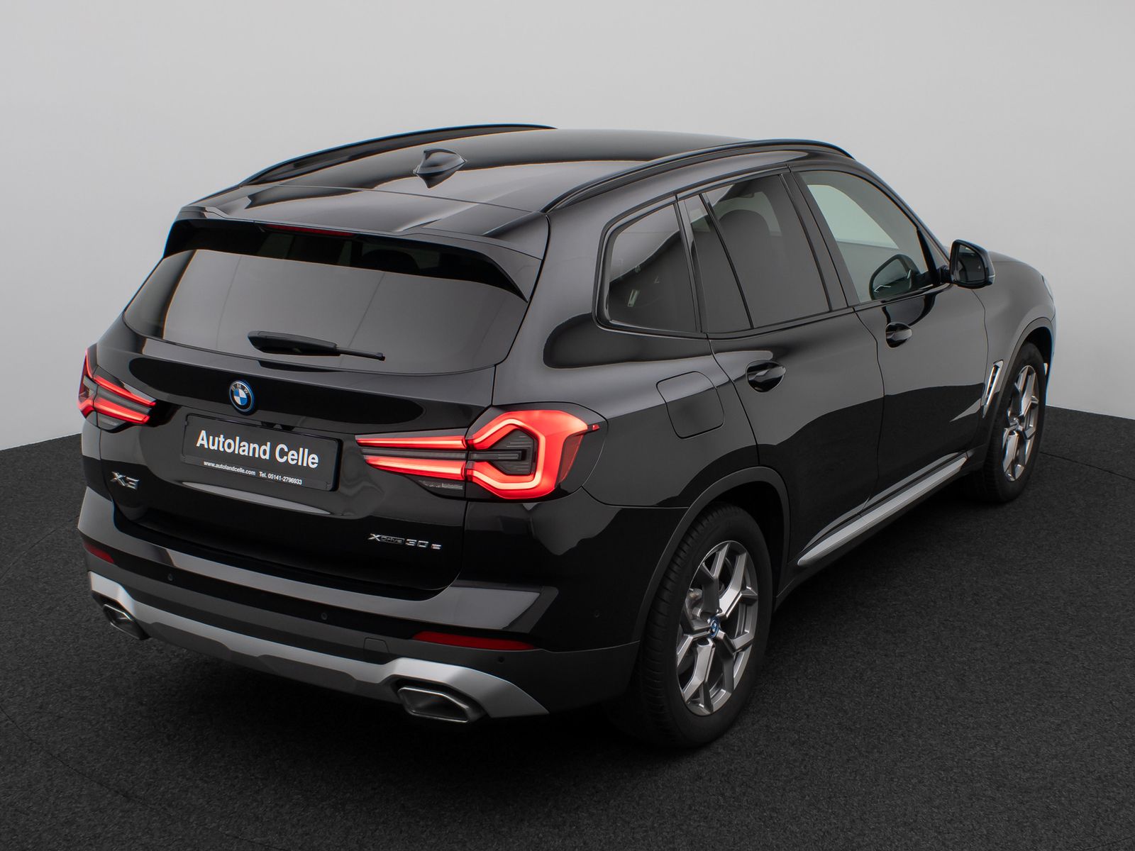 Fahrzeugabbildung BMW X3 xD30e Kamera DAB HiFi Komfort MSport 19Zoll