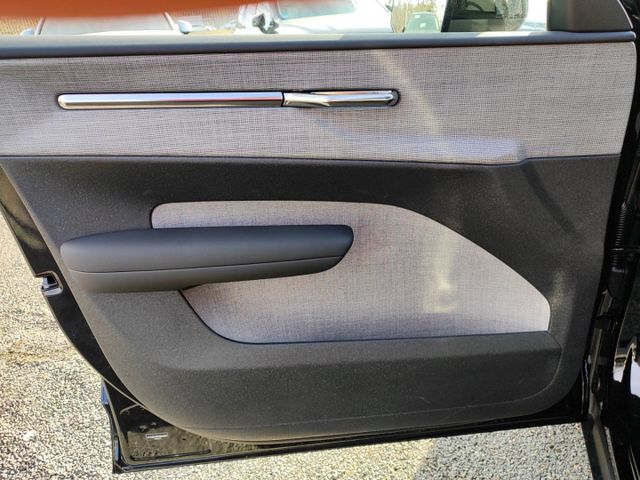 VOLVO EX30 (Bild 16 von Array)