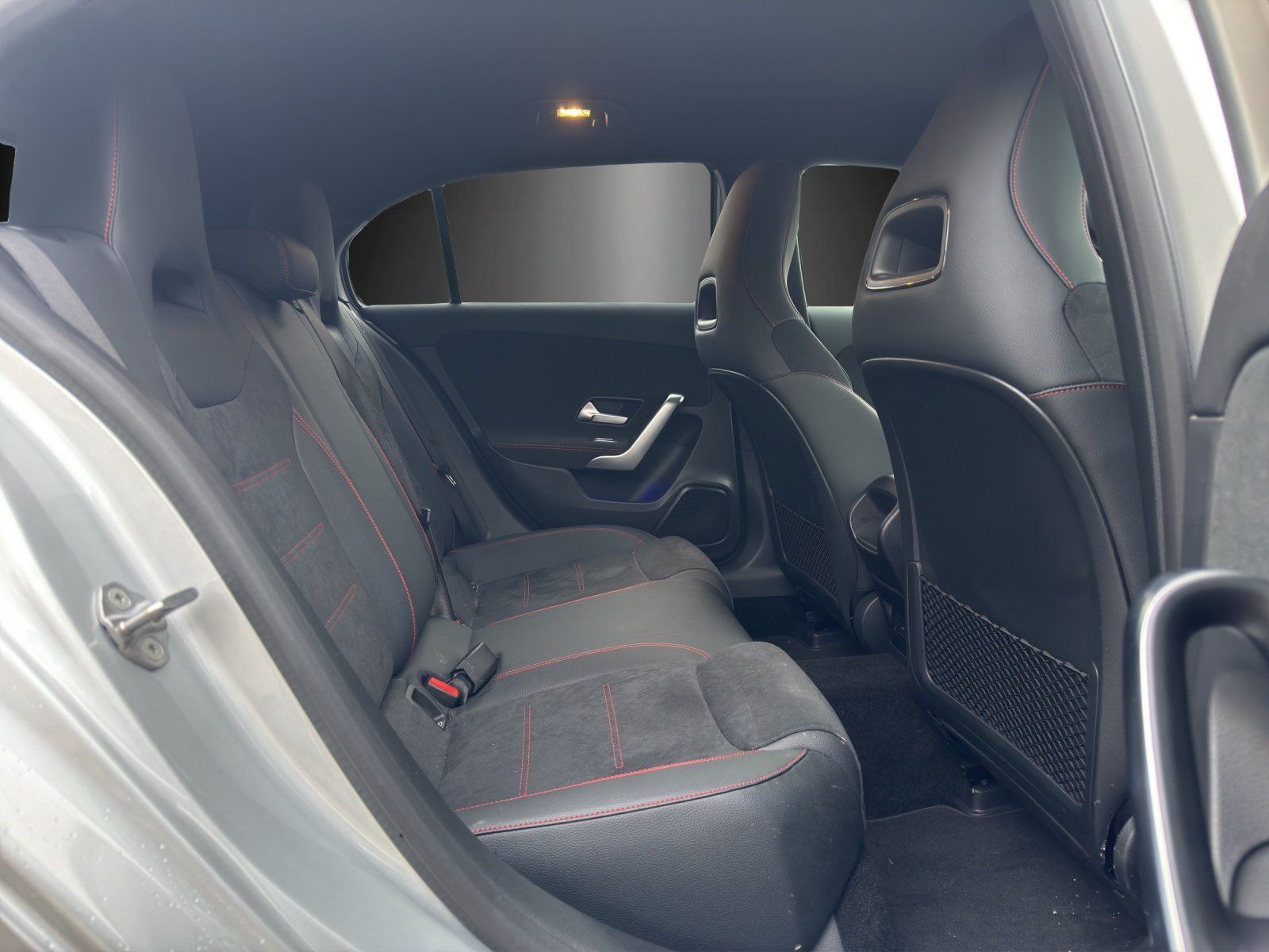Fahrzeugabbildung Mercedes-Benz A 250 AMG HighEndMBUX Business DISTRO Kamera DAB
