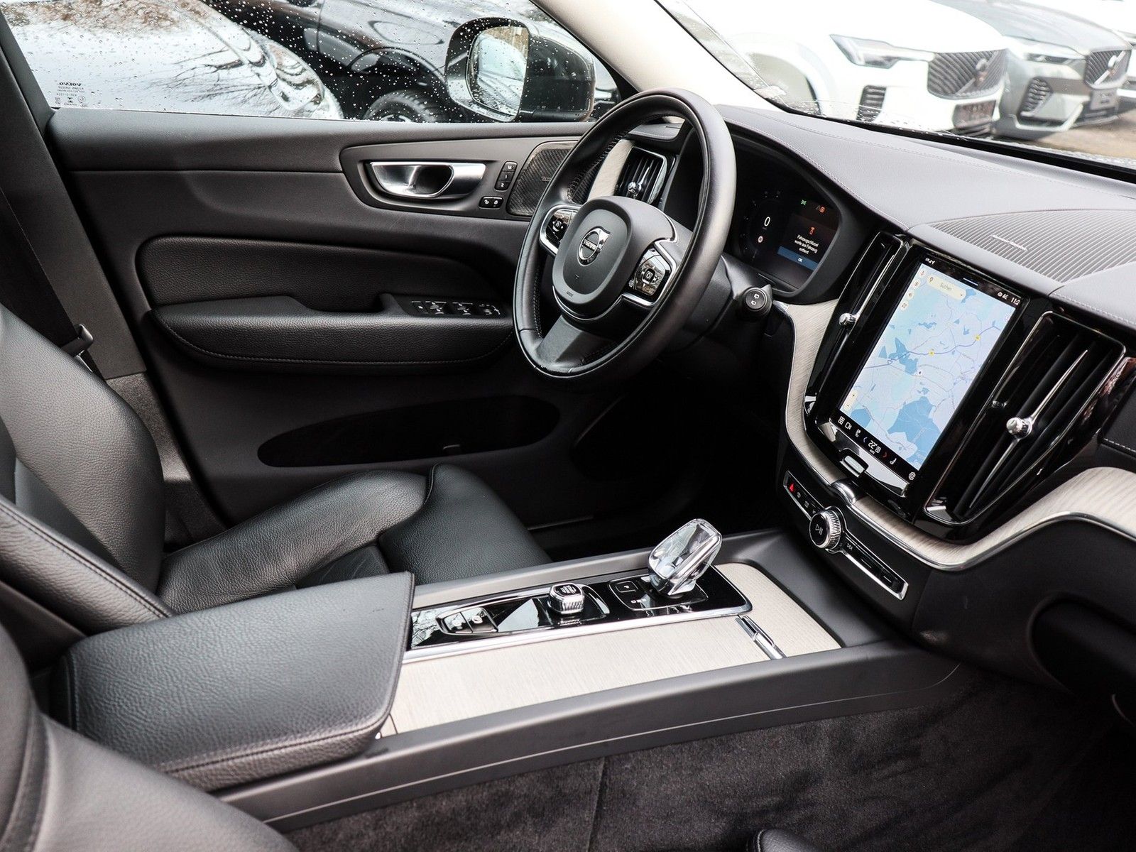 Volvo XC60 T6 Inscription Recharge Plug-In Hybrid AWD imagem 3